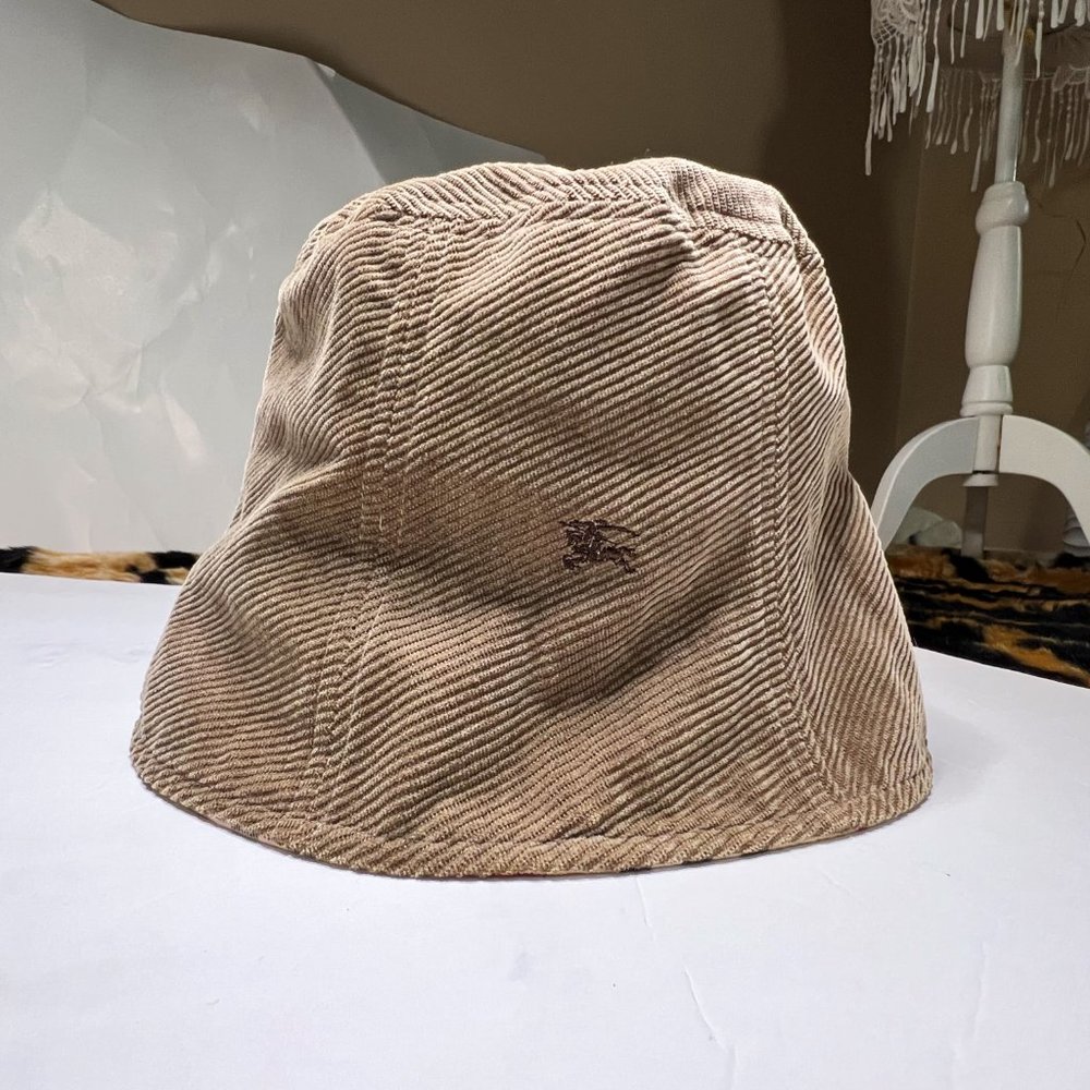 Burberry hat - Picture 16 of 16